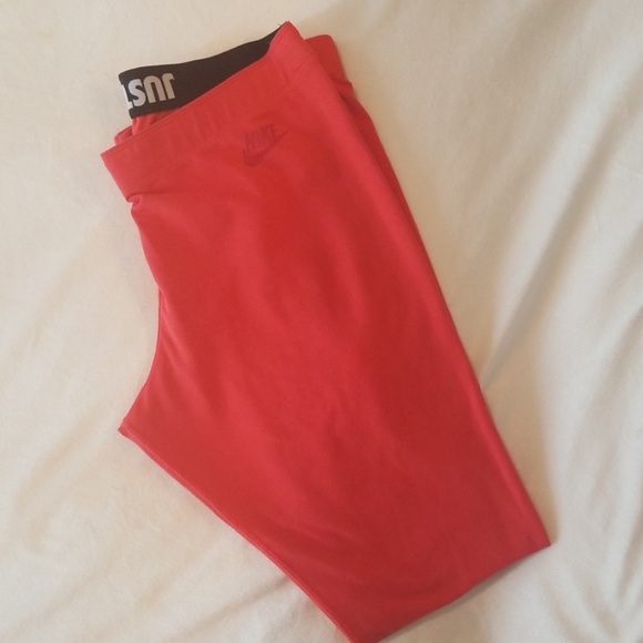 Nike Pants - Long Nike Tights